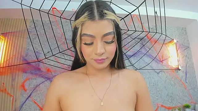Antonella_west's Webcam Show