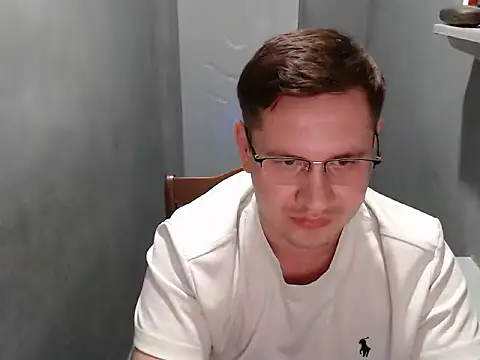 Max_Marlinn Show in webcam