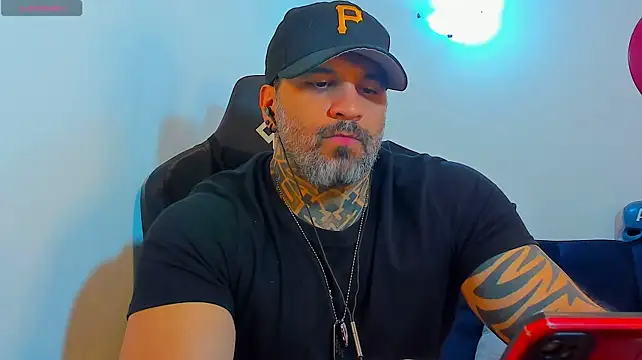 JoshRigby Chat XXX in diretta