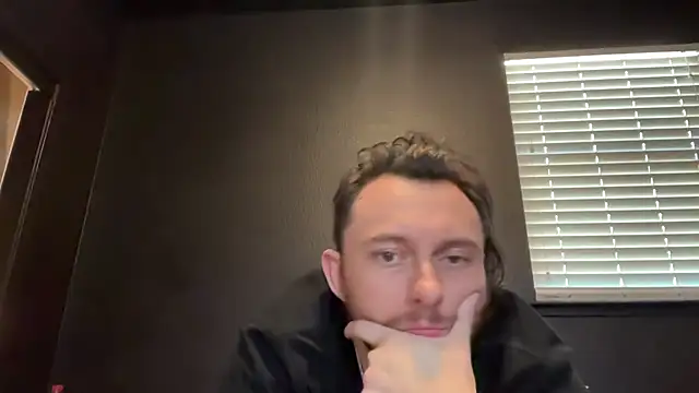 Chat XXX en directo de hungandcloudy