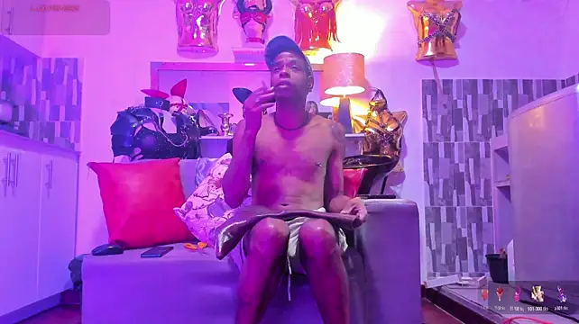 corwindallas24cm Show in webcam
