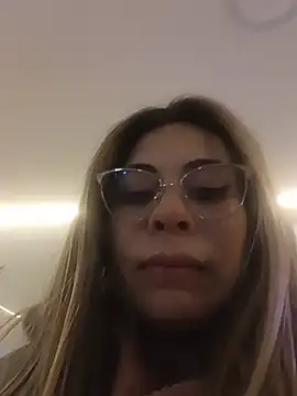 Chatroom XXX en direct de _lara1