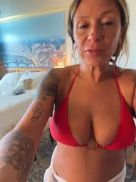 bossyroxy84 – Live XXX-chat