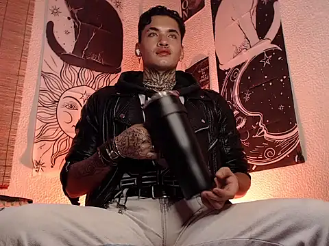 AlecBanne_ Chat XXX live