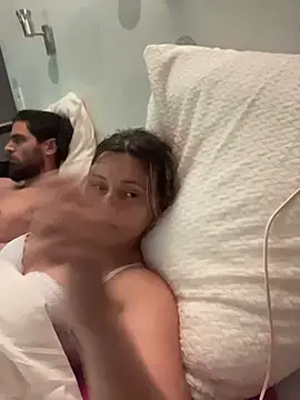 kelyaah webcam show