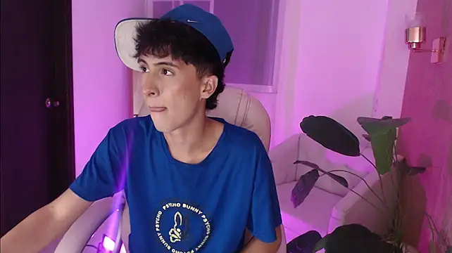Thiagoluxx's Live XXX Chat