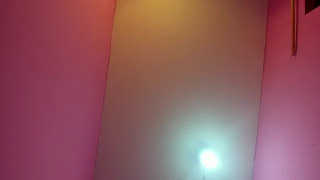 MiaCollinsz live XXX chat