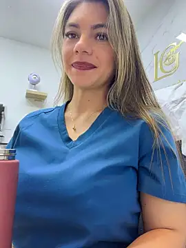 alicee16's Live XXX Chat