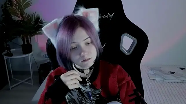 XXX chat uživo modela Hikkacat
