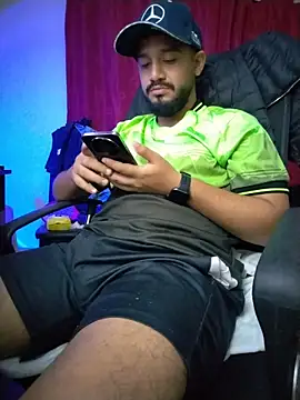 Chat +18 de BadboyX333 ao vivo