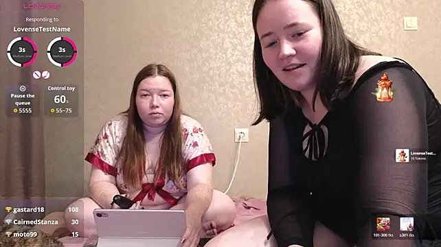 Poly_queenn Webbikameraesitys