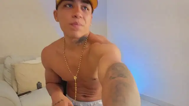 Apolo_Austin Live XXX-chat