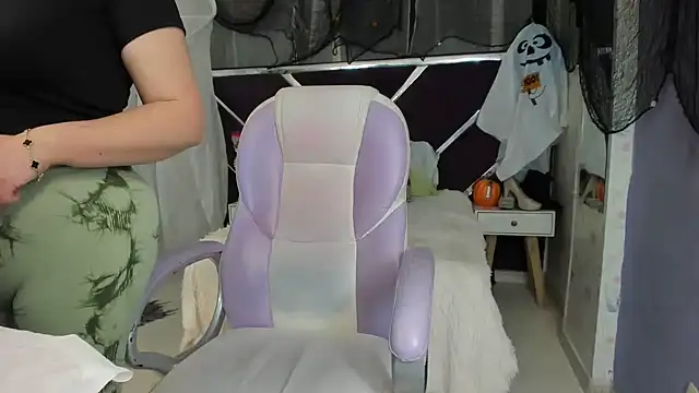 sofia_thomson_'s Live XXX Chat