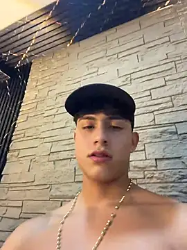 Lander_Cruz Live XXX-Chat
