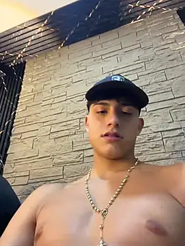 แชท XXX สดของ Lander_Cruz