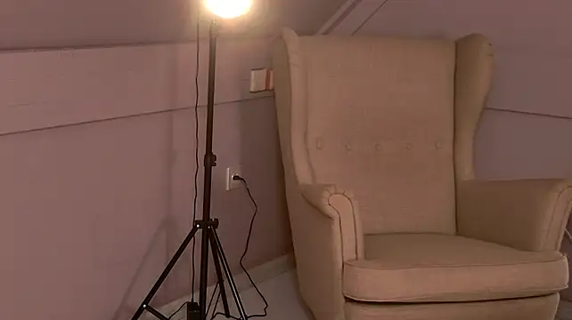 Živý XXX chat LeyaAtwood