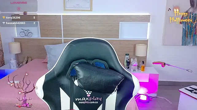 KAROL-SCOTT Live XXX-Chat