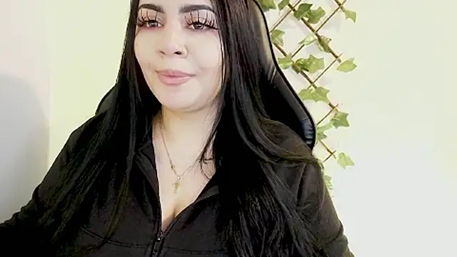 Kmi__ live XXX chat