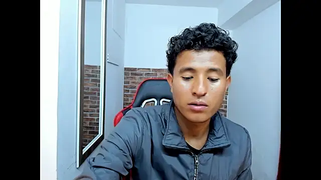 Chat +18 de WIZARD-ALESSANDRO ao vivo