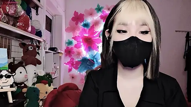 Tieu-May Chat XXX live