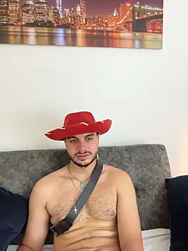AmadeoWild 现场XXX聊天