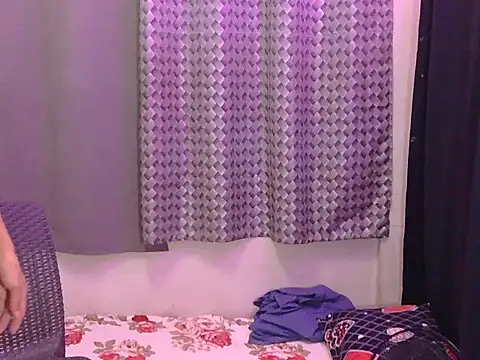 kittyhugecock live XXX chat