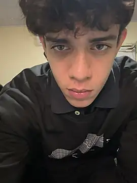 valdren_vylord live XXX chat