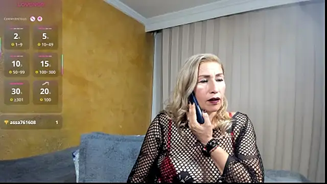 Czat XXX na żywo – LilyQueen_cg