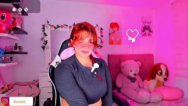 Vannessa__Shy live XXX chat