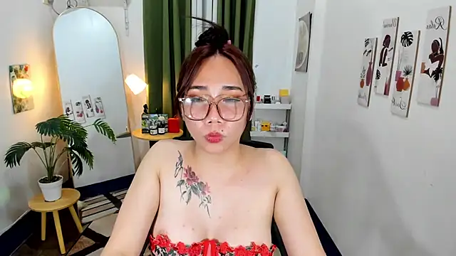 ElieCruise Live XXX-Chat