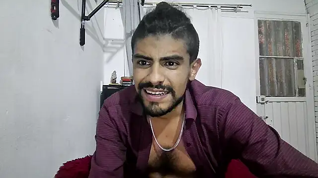 JBond007BBC Adlı Modelin Canlı XXX Sohbeti