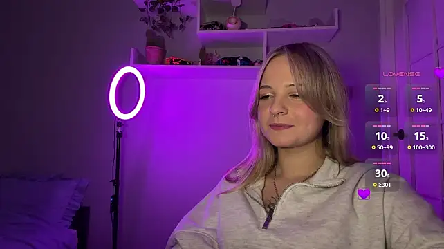 ellarns live XXX chat