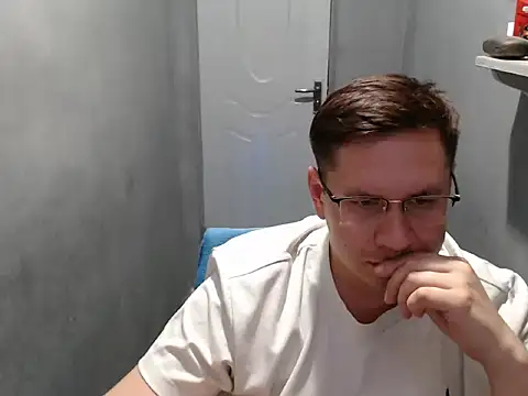 Онлайн чат XXX Max_Marlinn