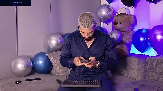 Chatroom XXX en direct de Seth_Vegaa