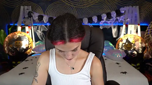 Živý XXX chat BabyFlowerr
