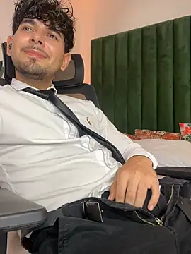Samir_bear Live XXX-chat