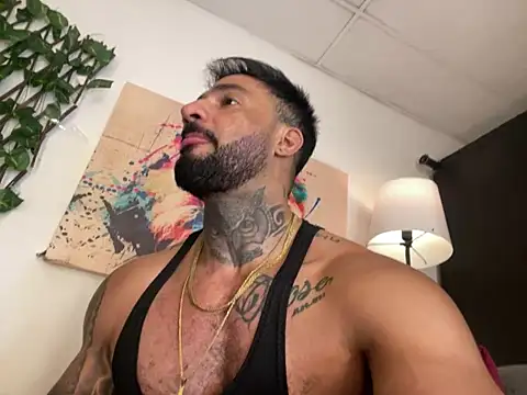 Miller_dominant's Live XXX Chat