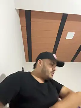 XXX chat uživo modela Kevin_Spenser
