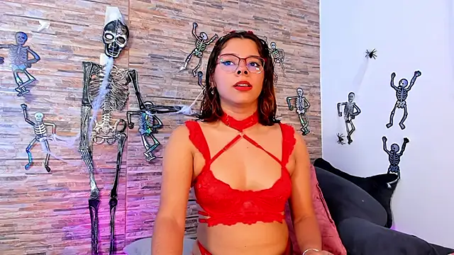 Chatroom XXX en direct de nath_redrex