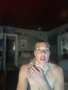 Glamazing live XXX chat