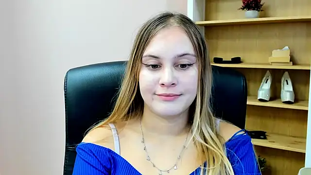 kitty_valeria live XXX chat