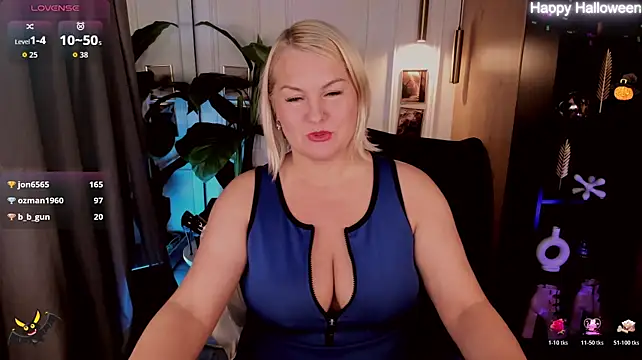 YolandaKiss live XXX chat