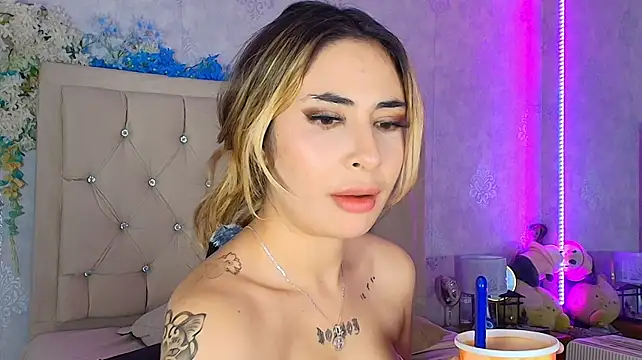 nini_love01 live XXX chat