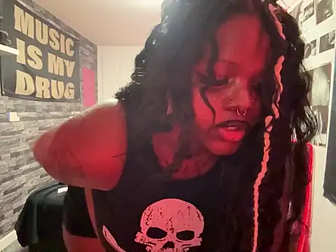 nylabbyugh live XXX chat