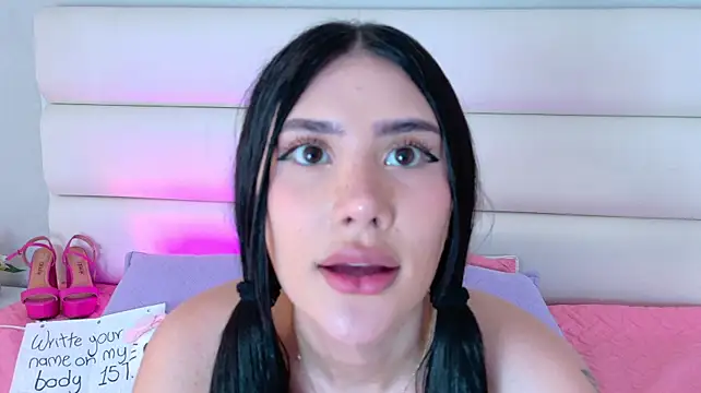 Chatroom XXX en direct de Atenea_Bunny