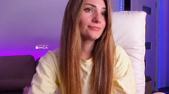 meeeeeeeeeeow live XXX chat