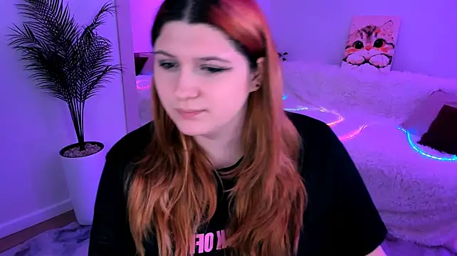 FieryMilena élő XXX-chatje