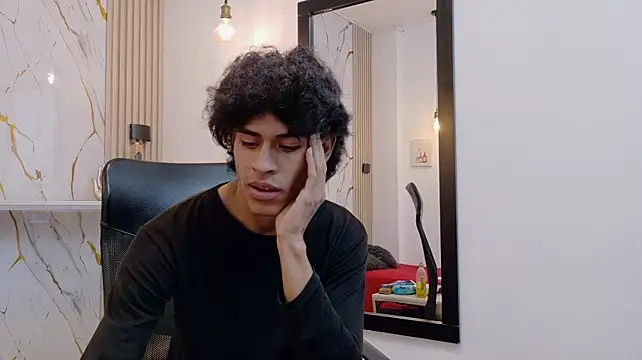 Zayn_Fox32 Live XXX Chat