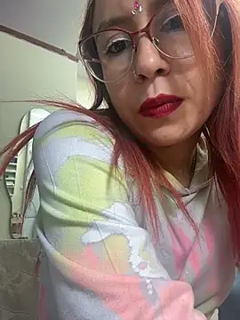 Chatroom XXX en direct de Sarita1_