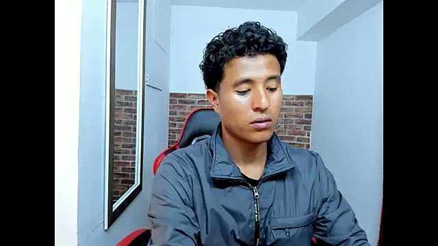 WIZARD-ALESSANDRO live XXX chat